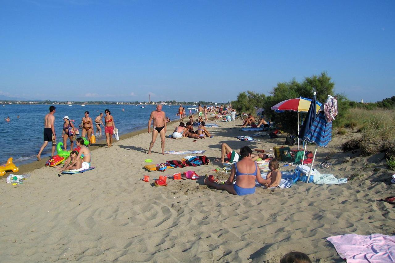Apartments By The Sea Nin, Zadar - 18457 外观 照片
