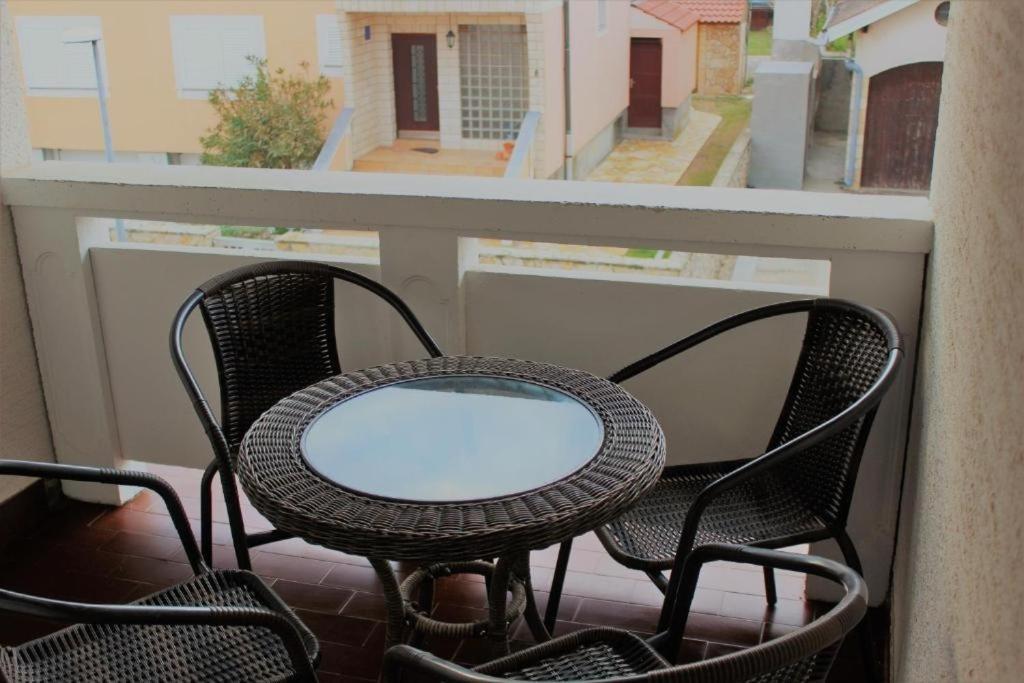 Apartments By The Sea Nin, Zadar - 18457 外观 照片