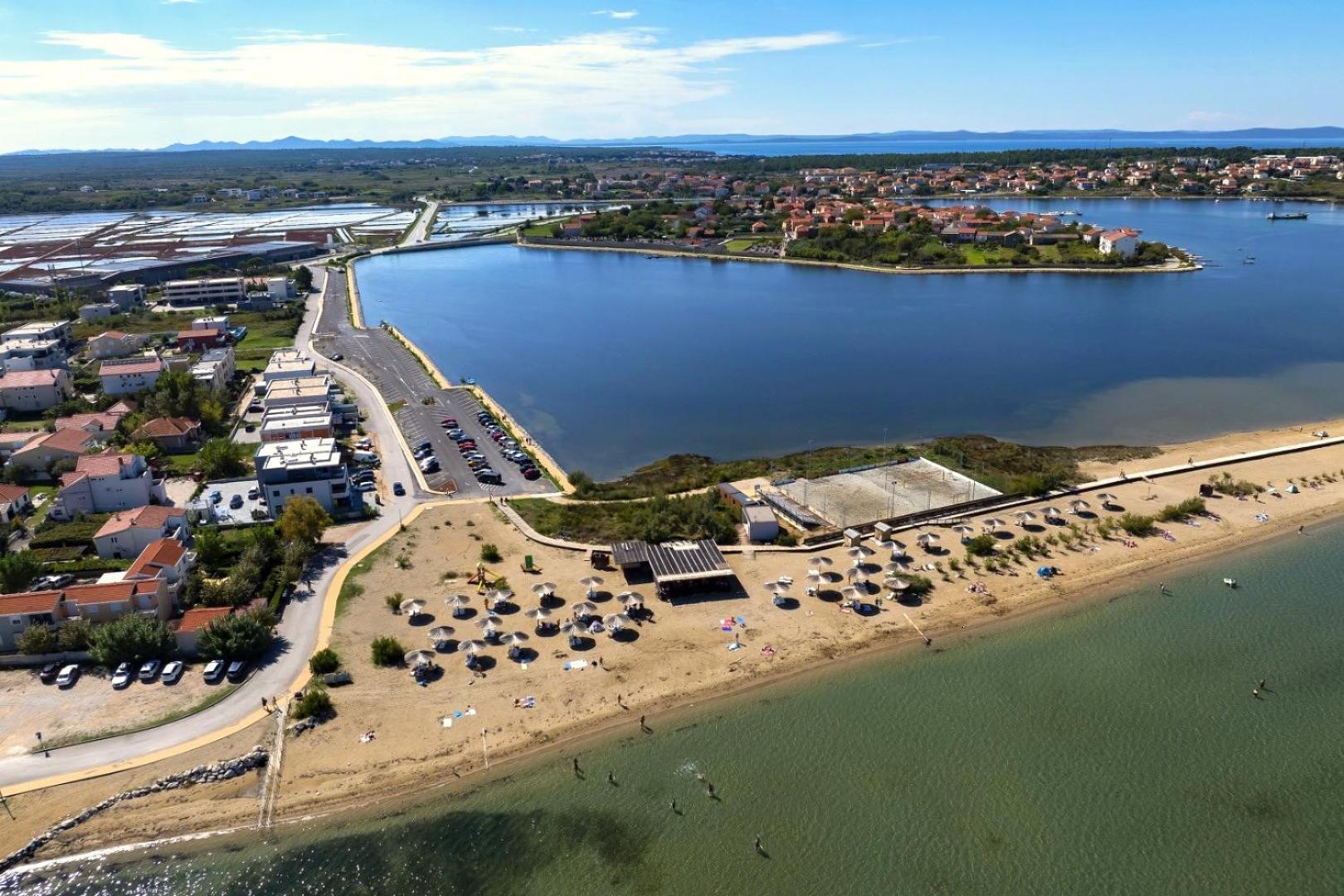 Apartments By The Sea Nin, Zadar - 18457 外观 照片